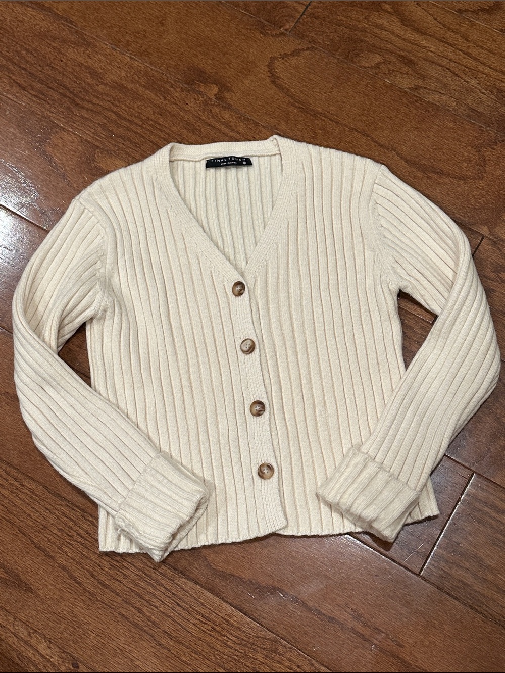 Final Touch Cream Ribbed V-Neck Button-Up Cardigan